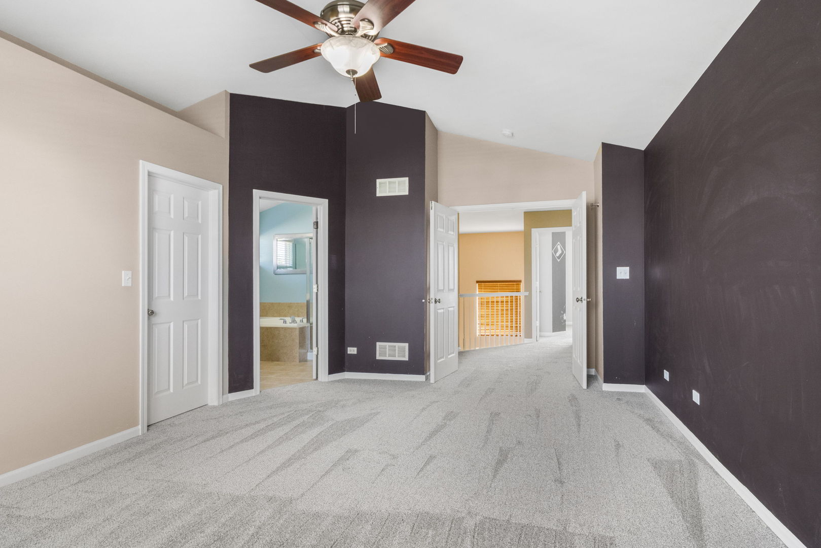 25765 S Yellow Pine Drive, Channahon, IL 60410