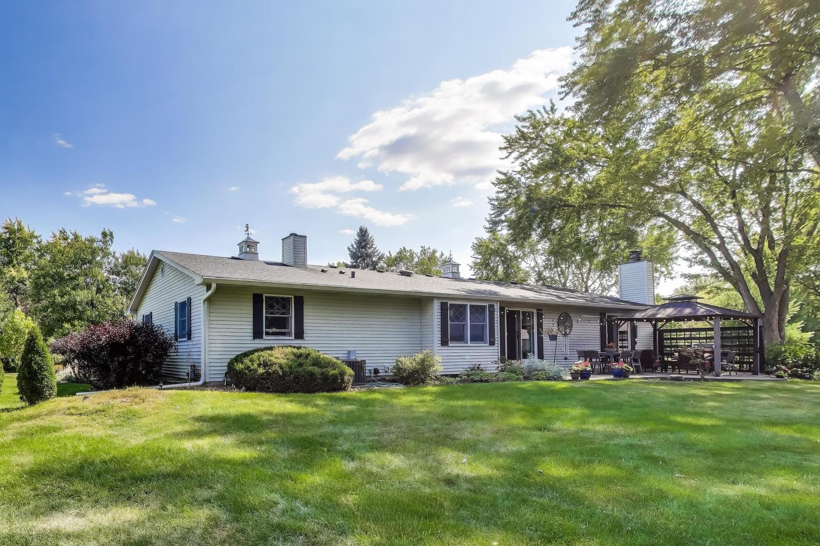 9623 N Hunters Lane, Spring Grove, IL 60081