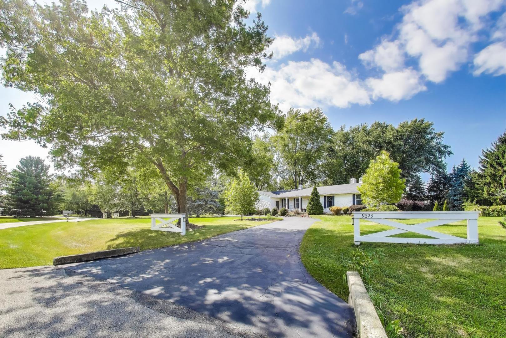 9623 N Hunters Lane, Spring Grove, IL 60081