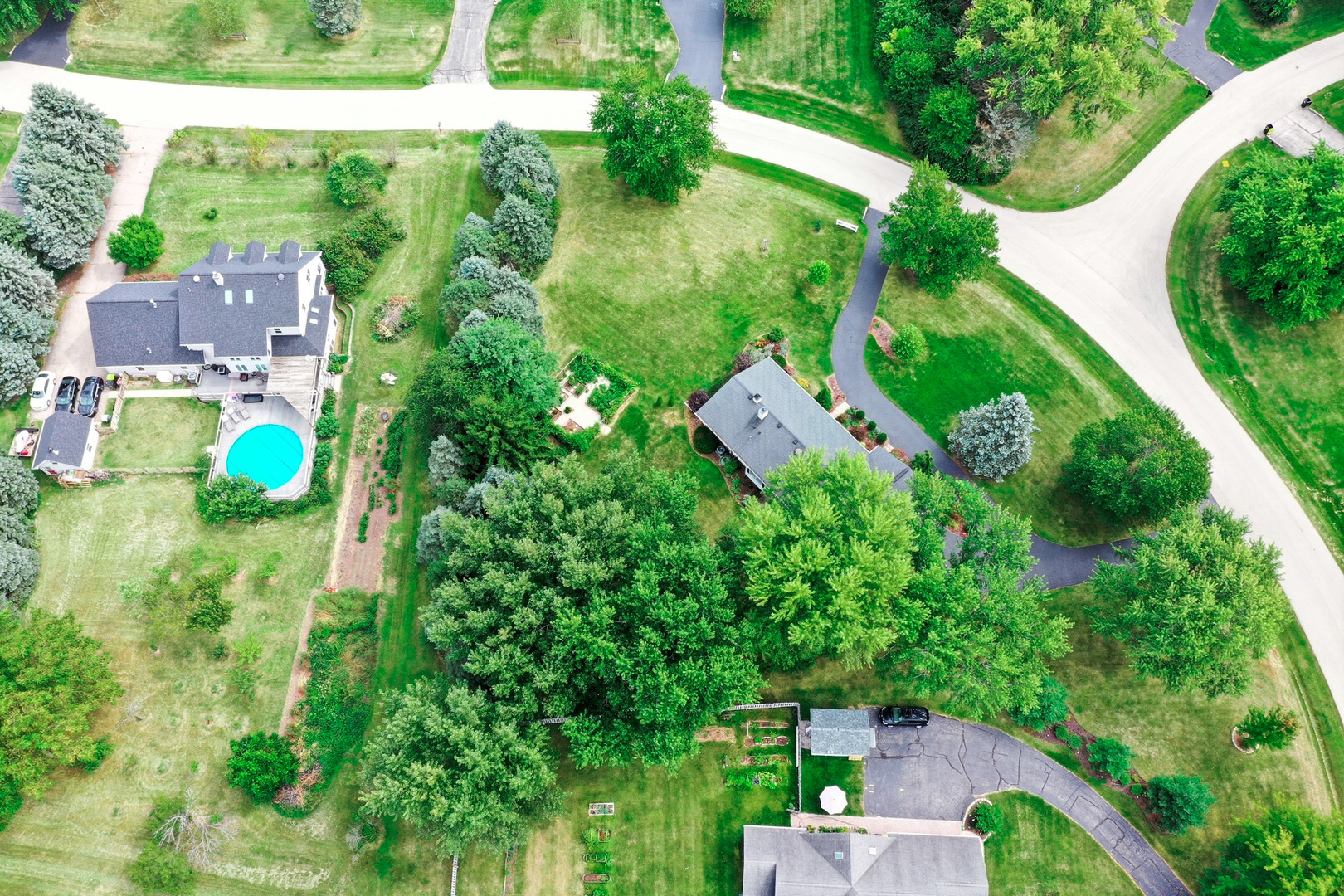 9623 N Hunters Lane, Spring Grove, IL 60081