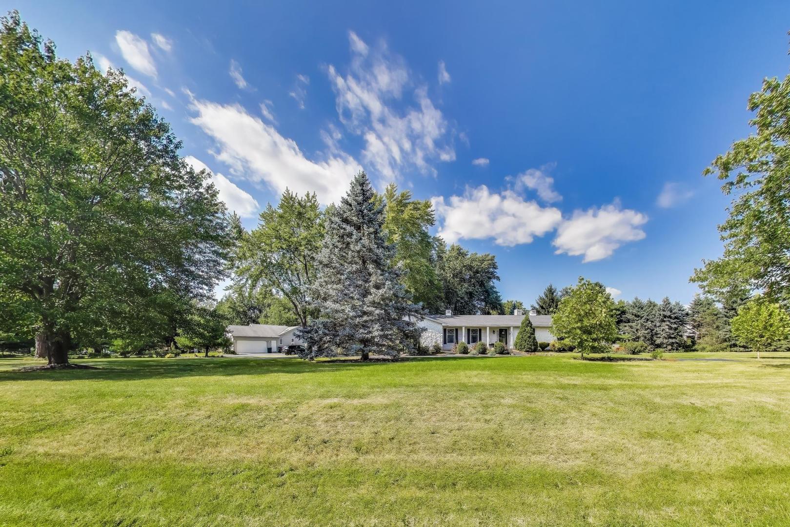 9623 N Hunters Lane, Spring Grove, IL 60081
