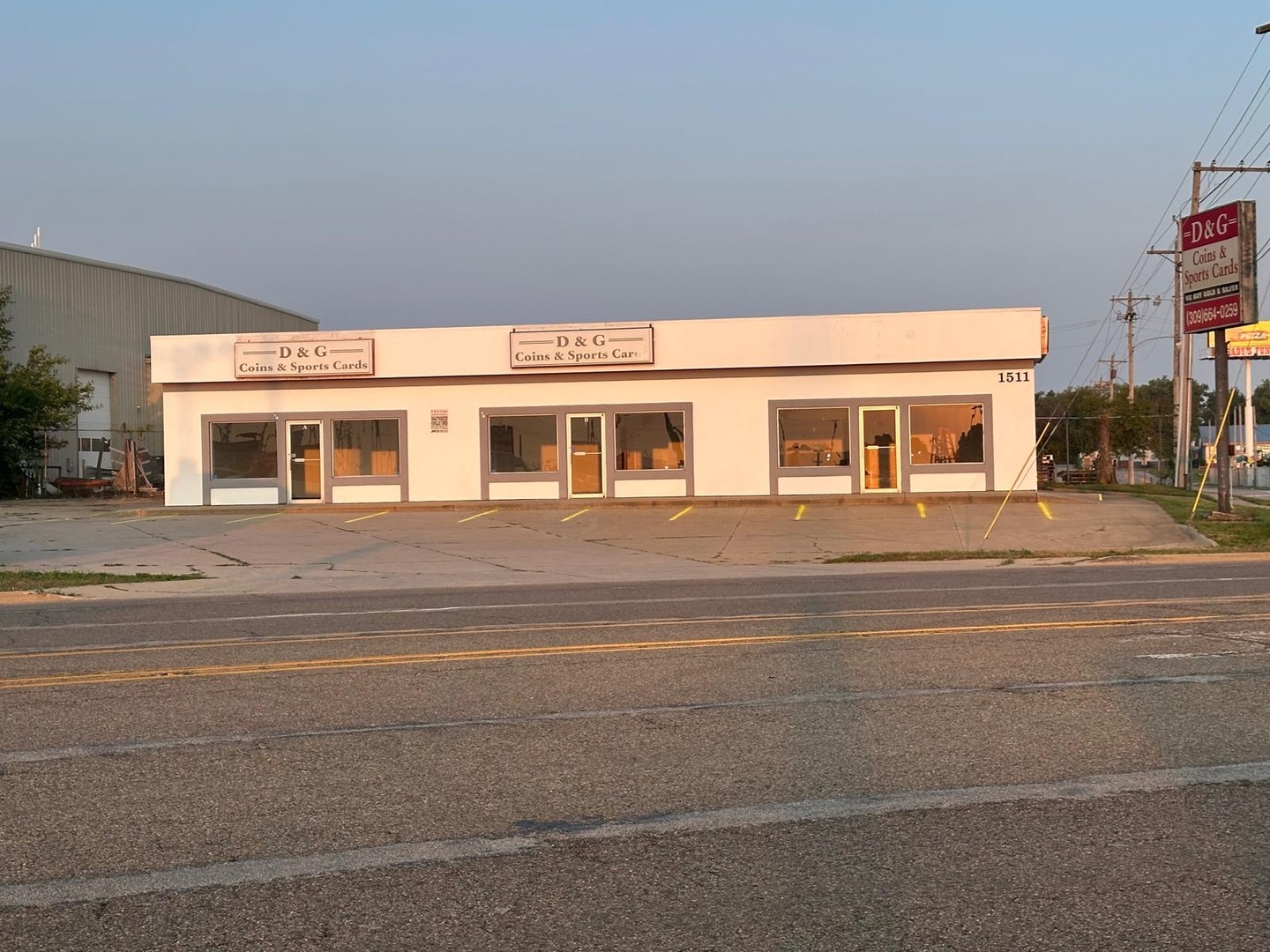 1511 Morrissey Drive, Bloomington, IL 61701