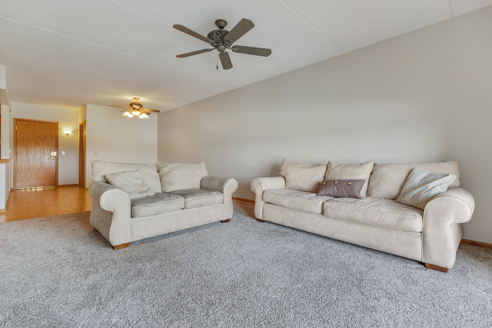1476 Perry Street #506, Des Plaines, IL 60016