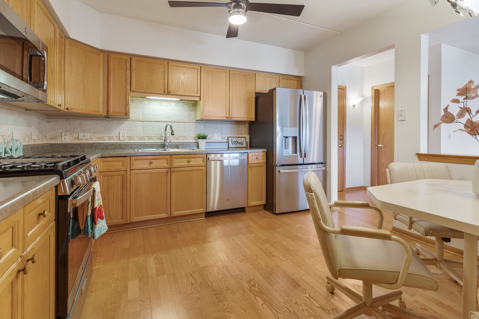 1476 Perry Street #506, Des Plaines, IL 60016