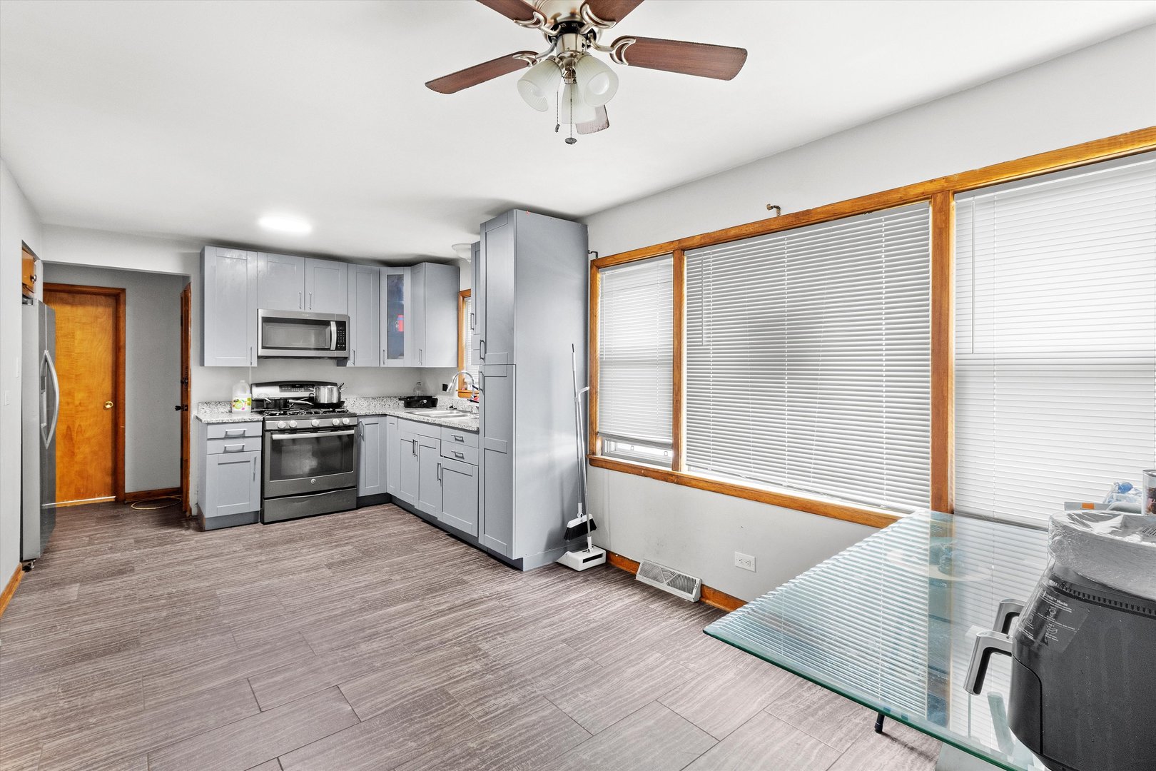 38 W 78th Street, Chicago, IL 60620