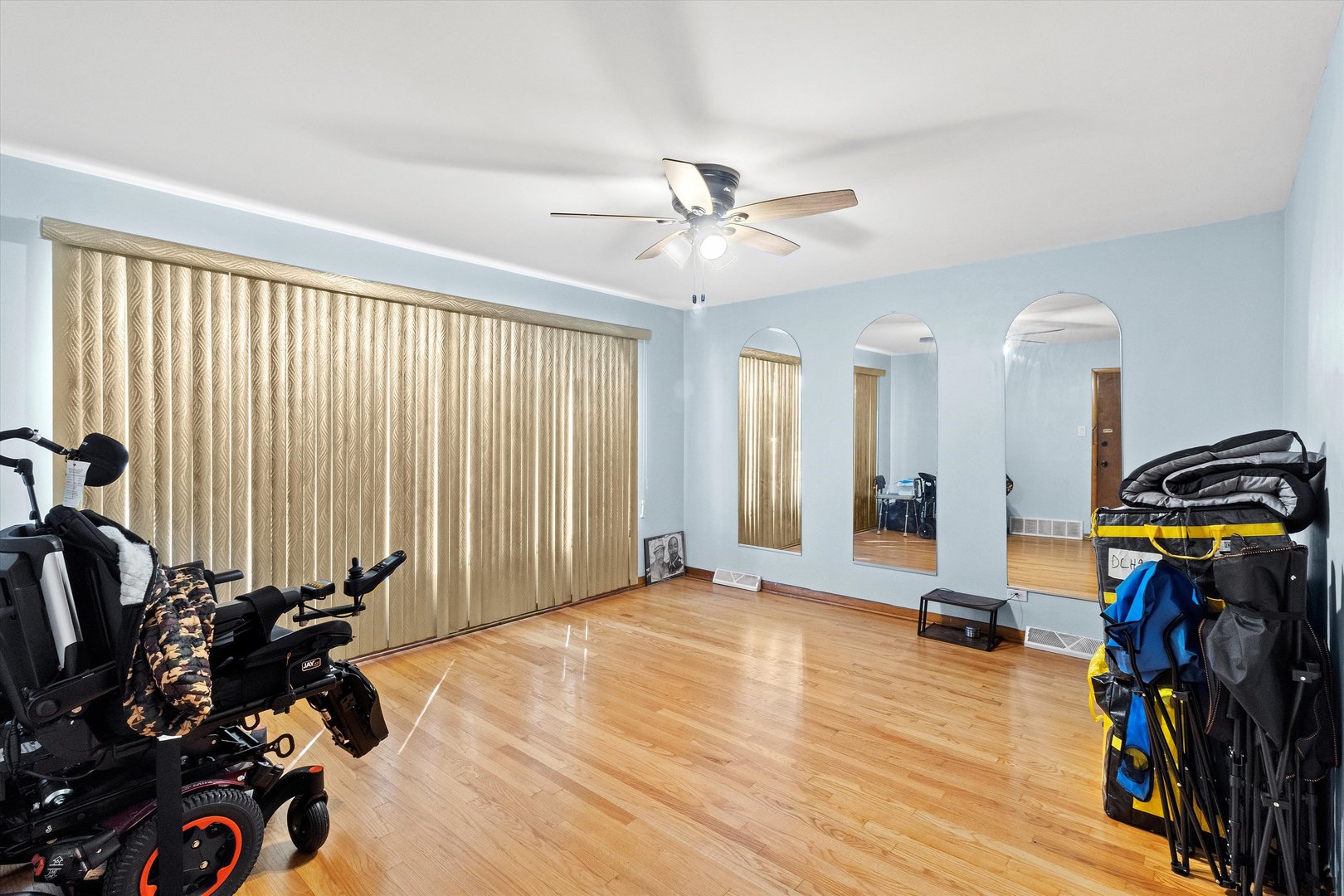38 W 78th Street, Chicago, IL 60620