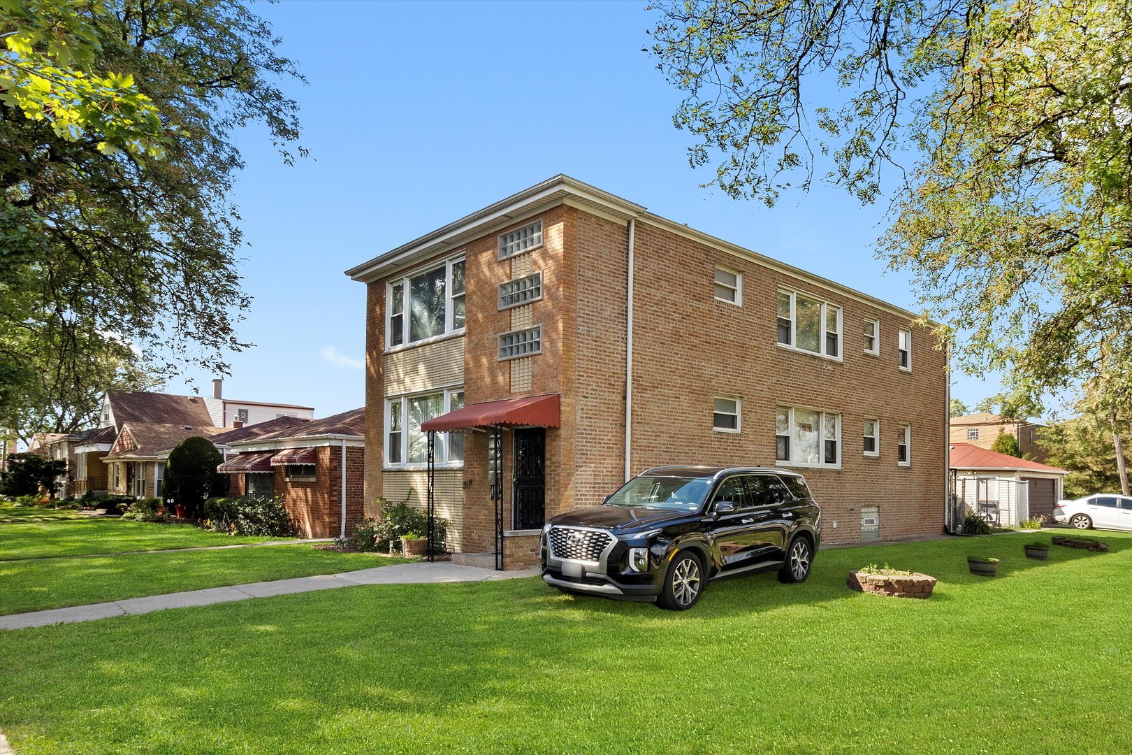 38 W 78th Street, Chicago, IL 60620
