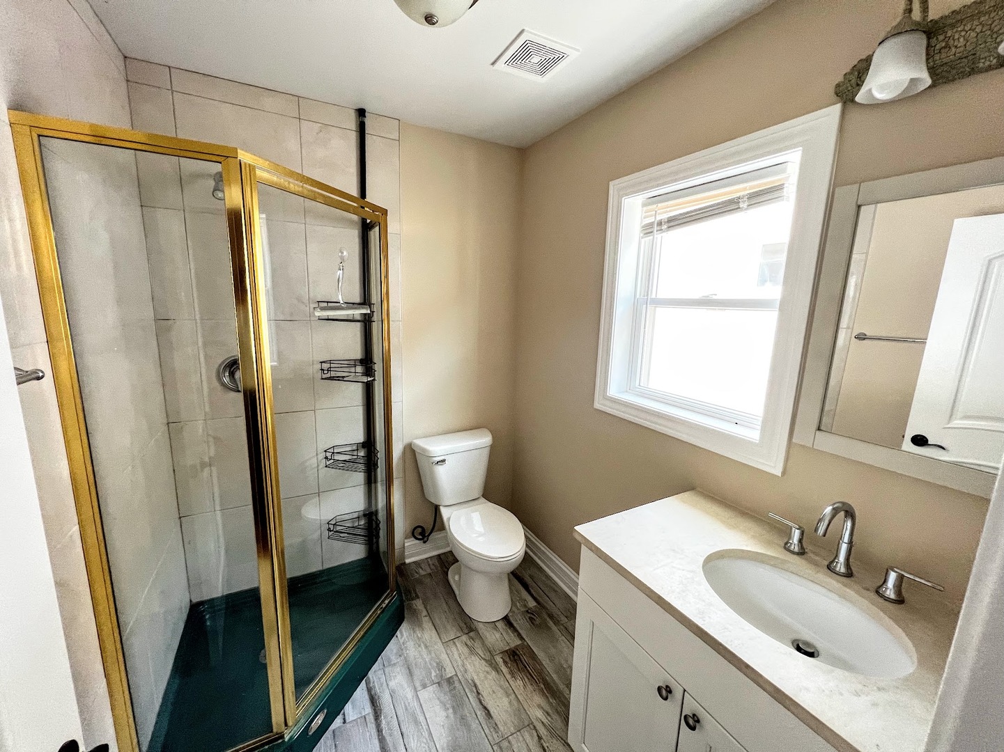 5328 W Leland Avenue #2, Chicago, IL 60630
