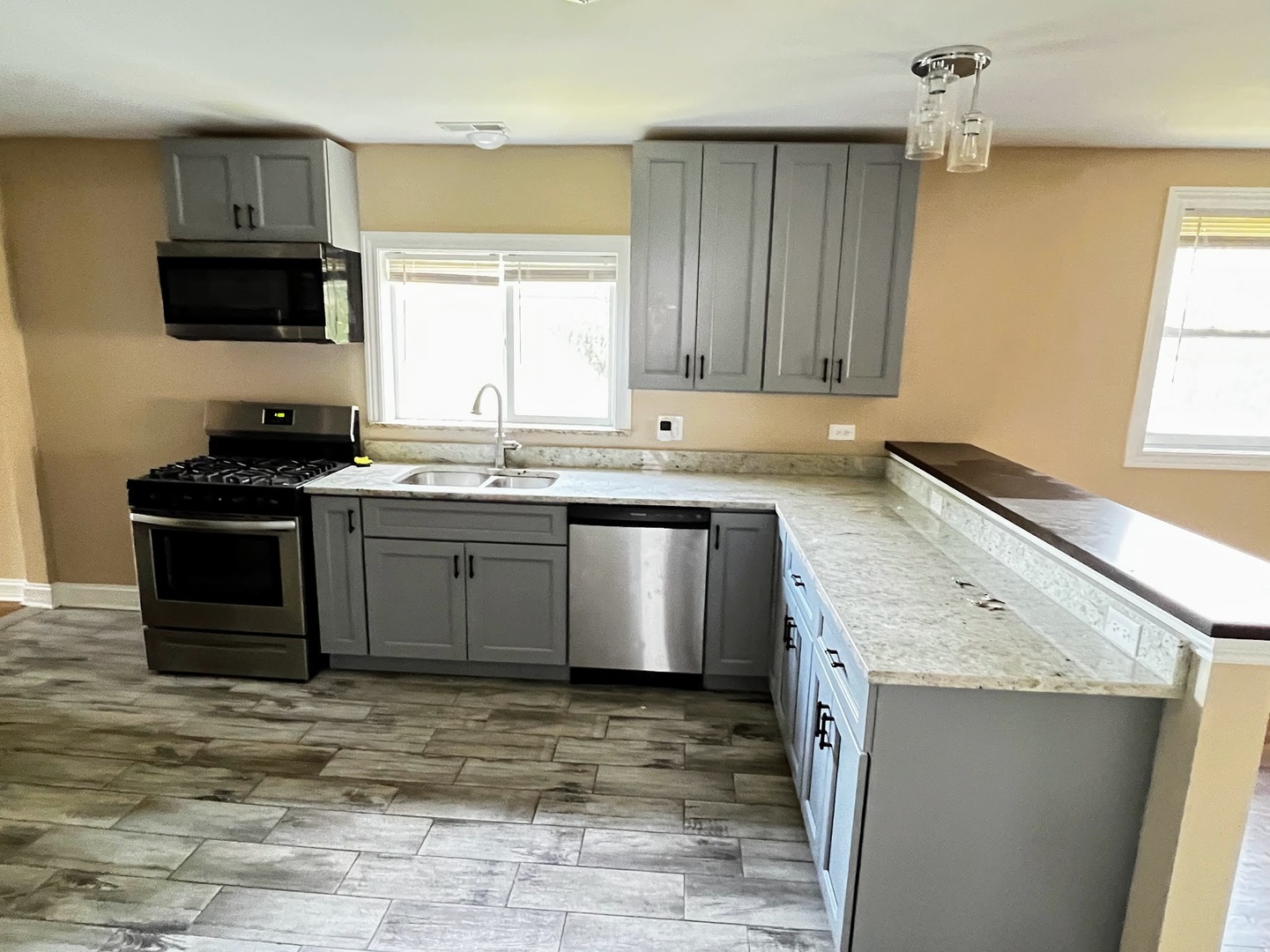 5328 W Leland Avenue #2, Chicago, IL 60630