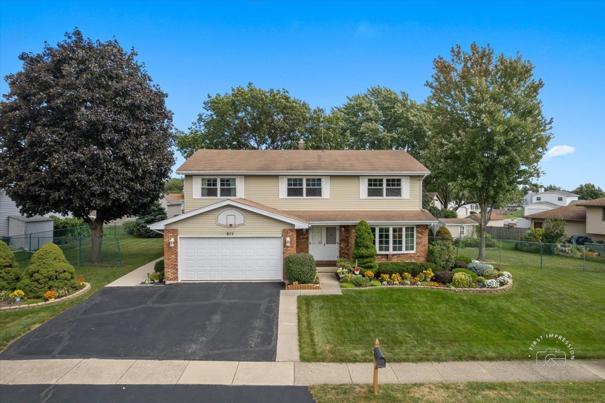 877 Malibu Court, Carol Stream, IL 60188