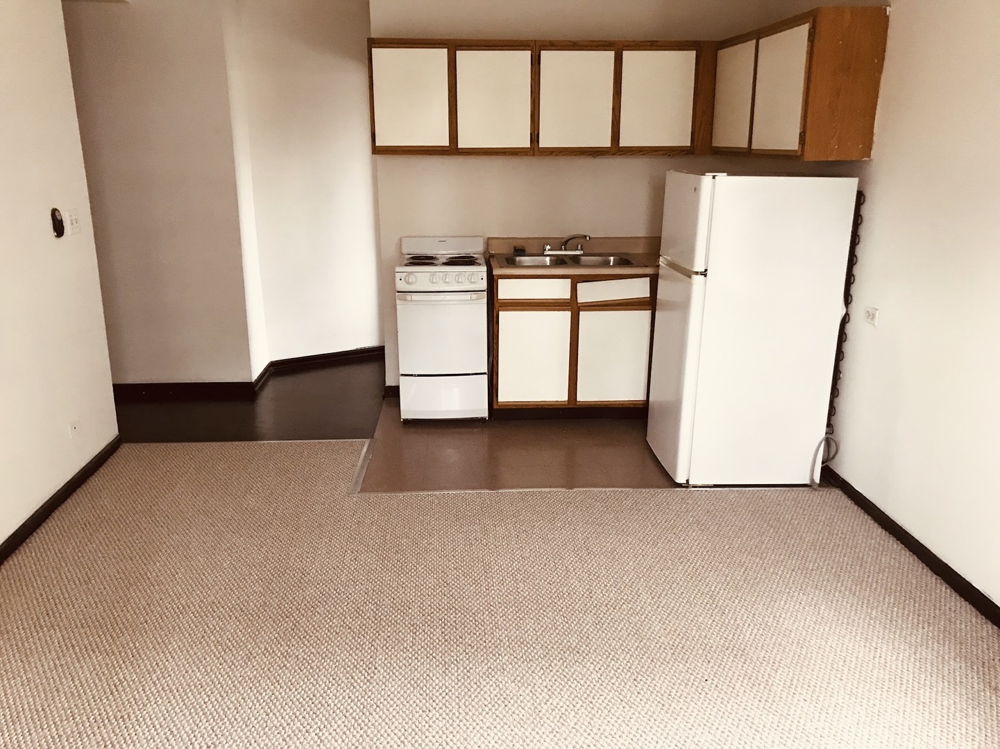 3933 N Clarendon Avenue #311, Chicago, IL 60613