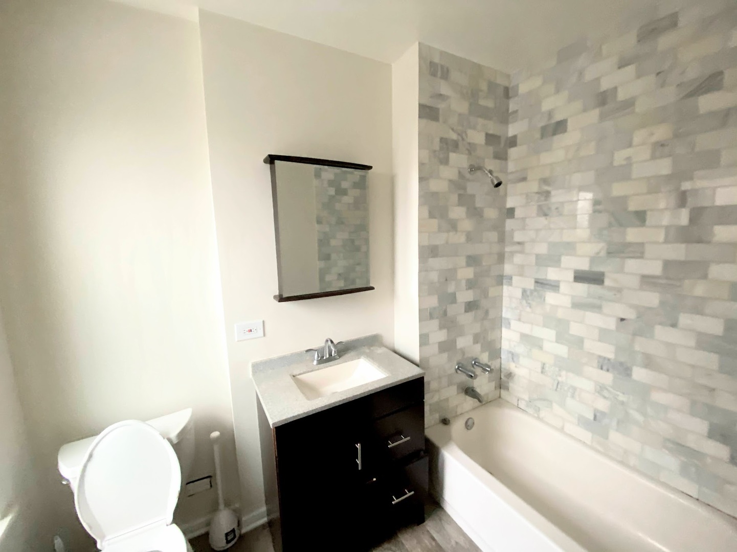 3933 N Clarendon Avenue #701PH, Chicago, IL 60613