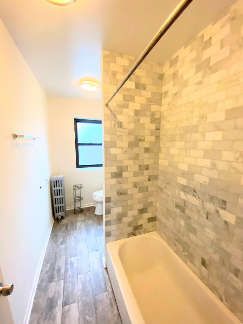 3933 N Clarendon Avenue #701PH, Chicago, IL 60613