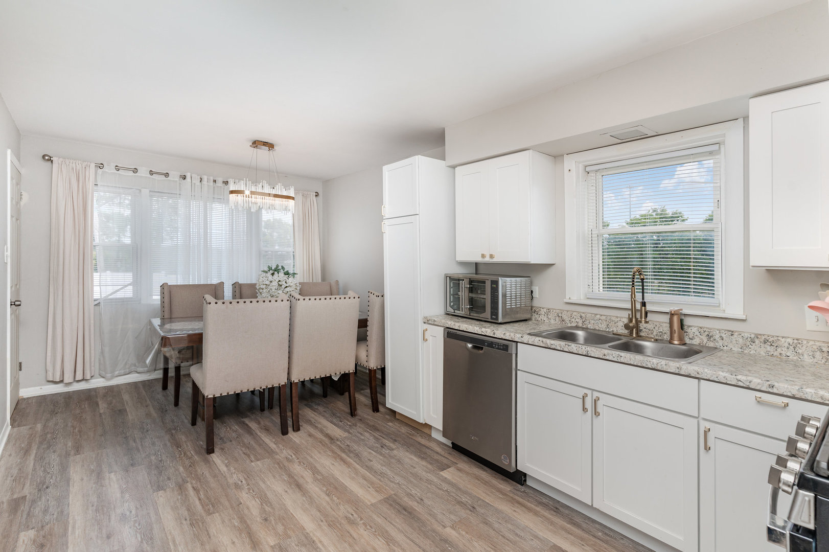 9745 S Wentworth Avenue, Chicago, IL 60628