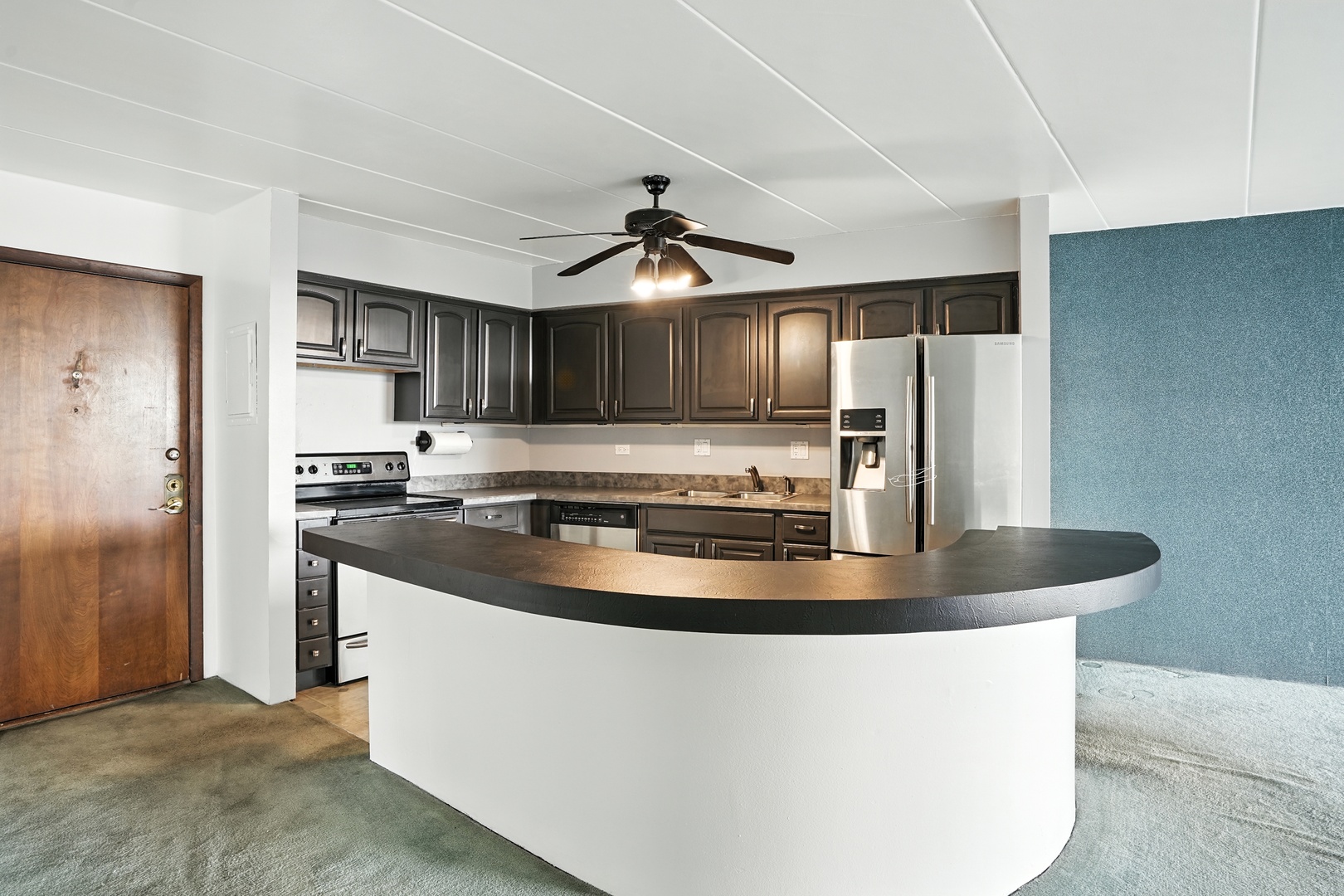 2304 Holiday Terrace #503, Lansing, IL 60438