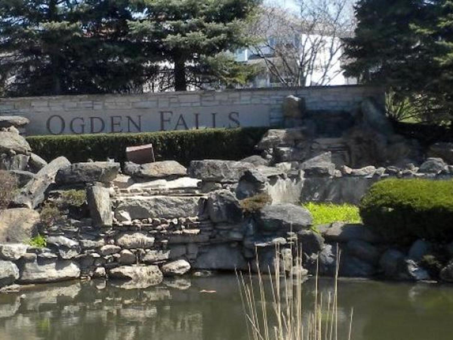 94 Waterbury Circle, Oswego, IL 60543