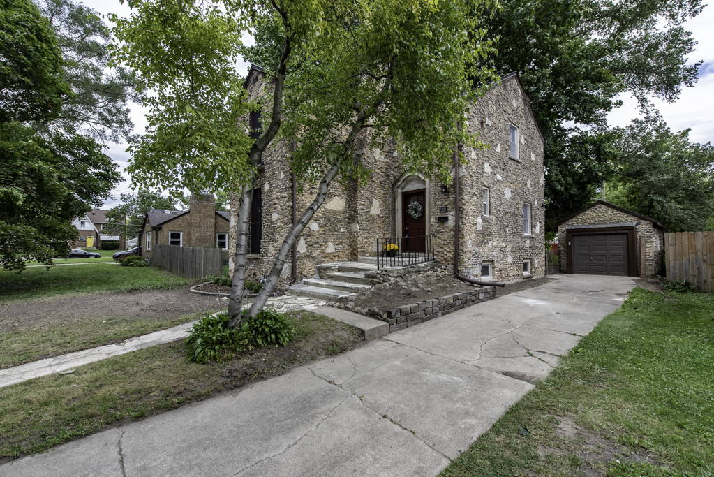 1335 Chestnut Street, Waukegan, IL 60085