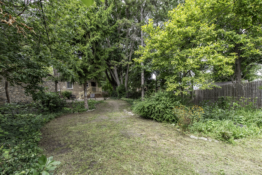 1335 Chestnut Street, Waukegan, IL 60085
