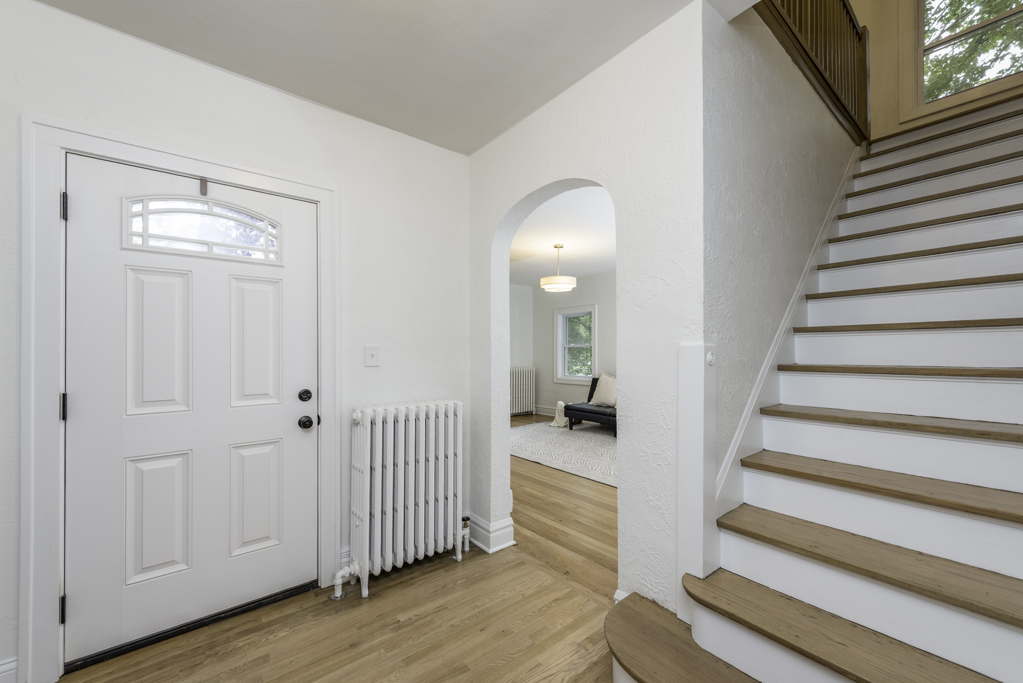 1335 Chestnut Street, Waukegan, IL 60085