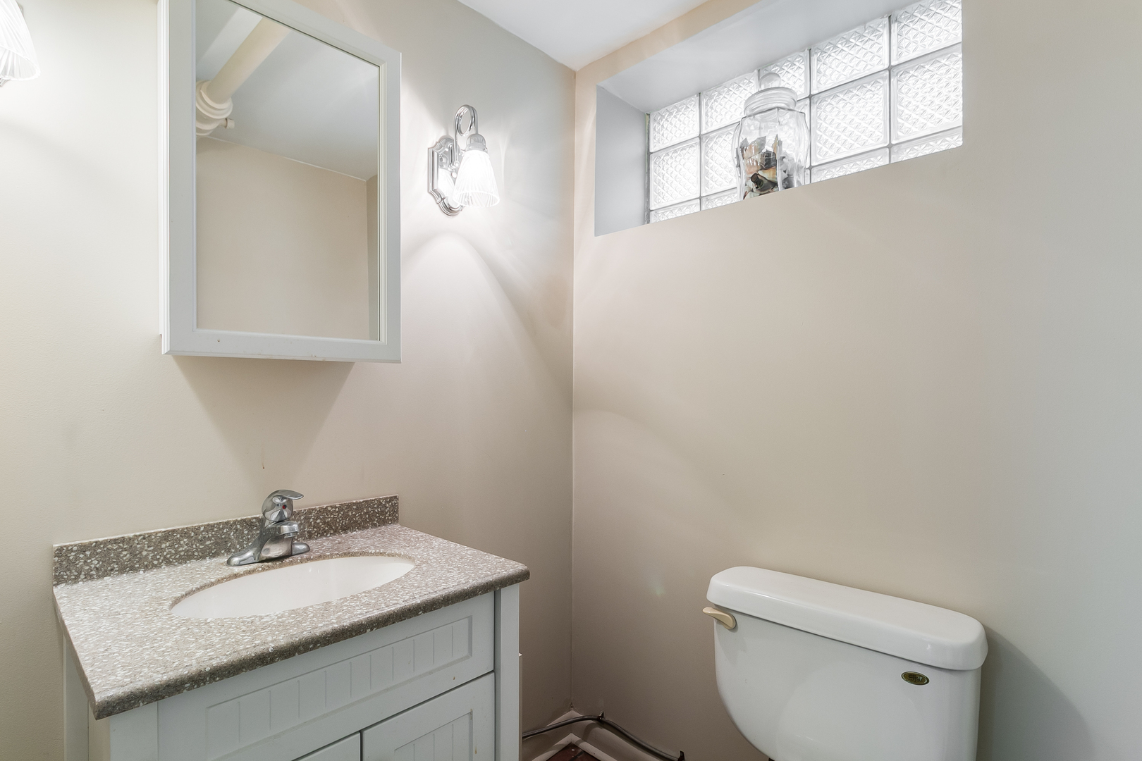 10337 S Hamilton Avenue, Chicago, IL 60643