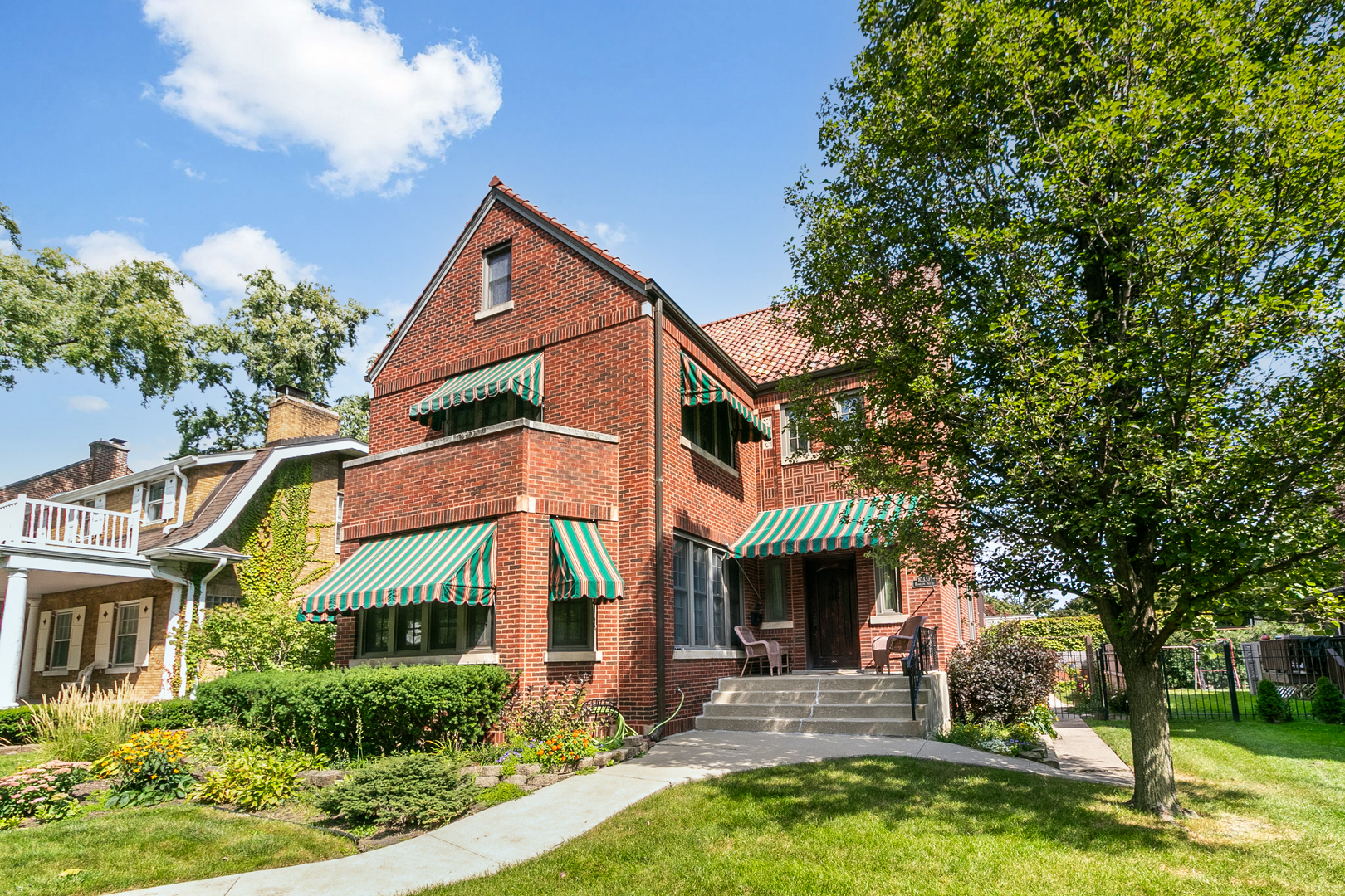 10337 S Hamilton Avenue, Chicago, IL 60643