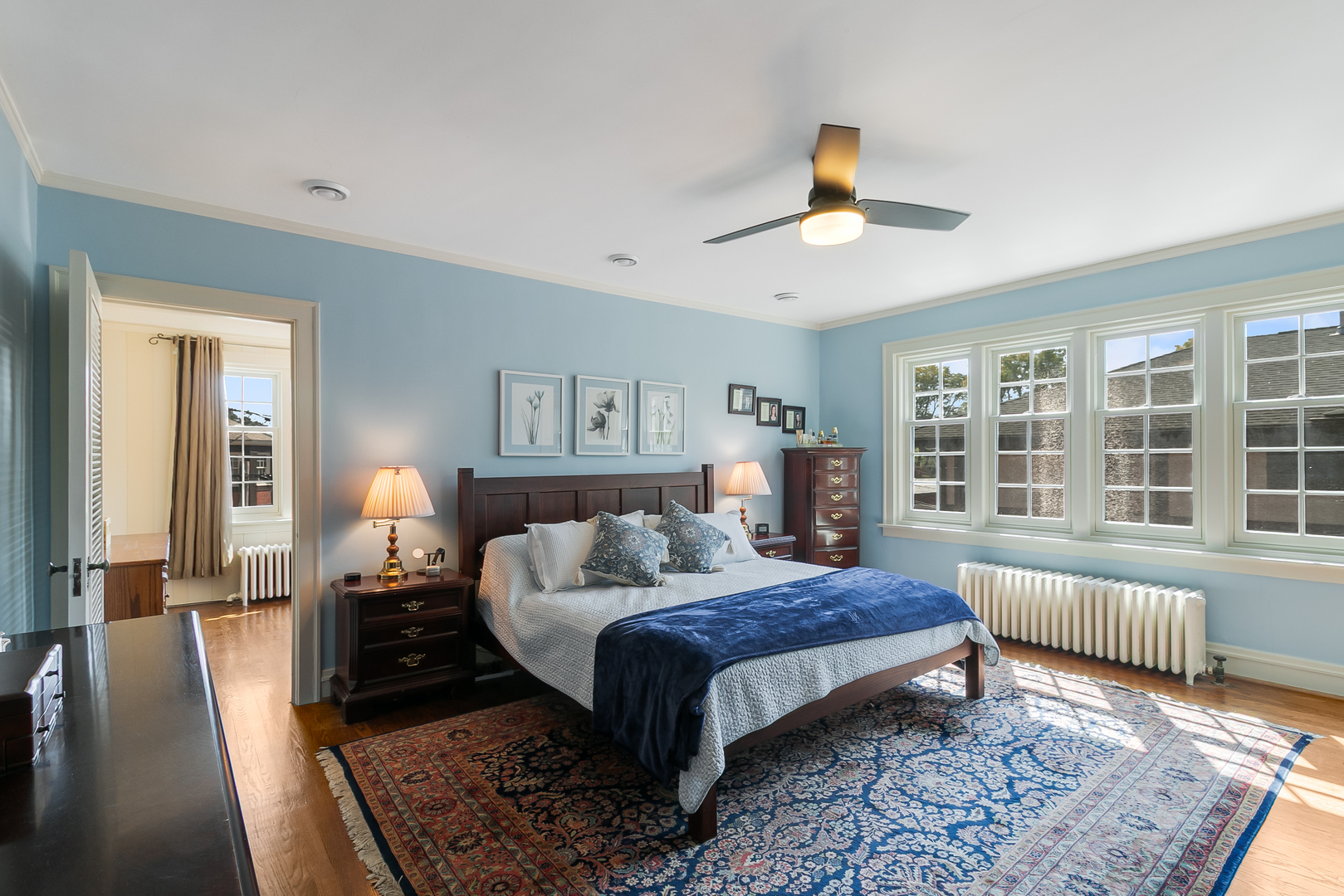 10337 S Hamilton Avenue, Chicago, IL 60643