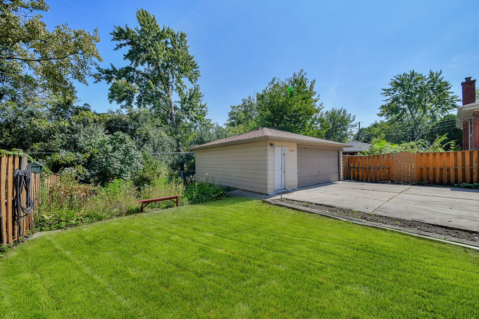 61 Grove Avenue, Glen Ellyn, IL 60137