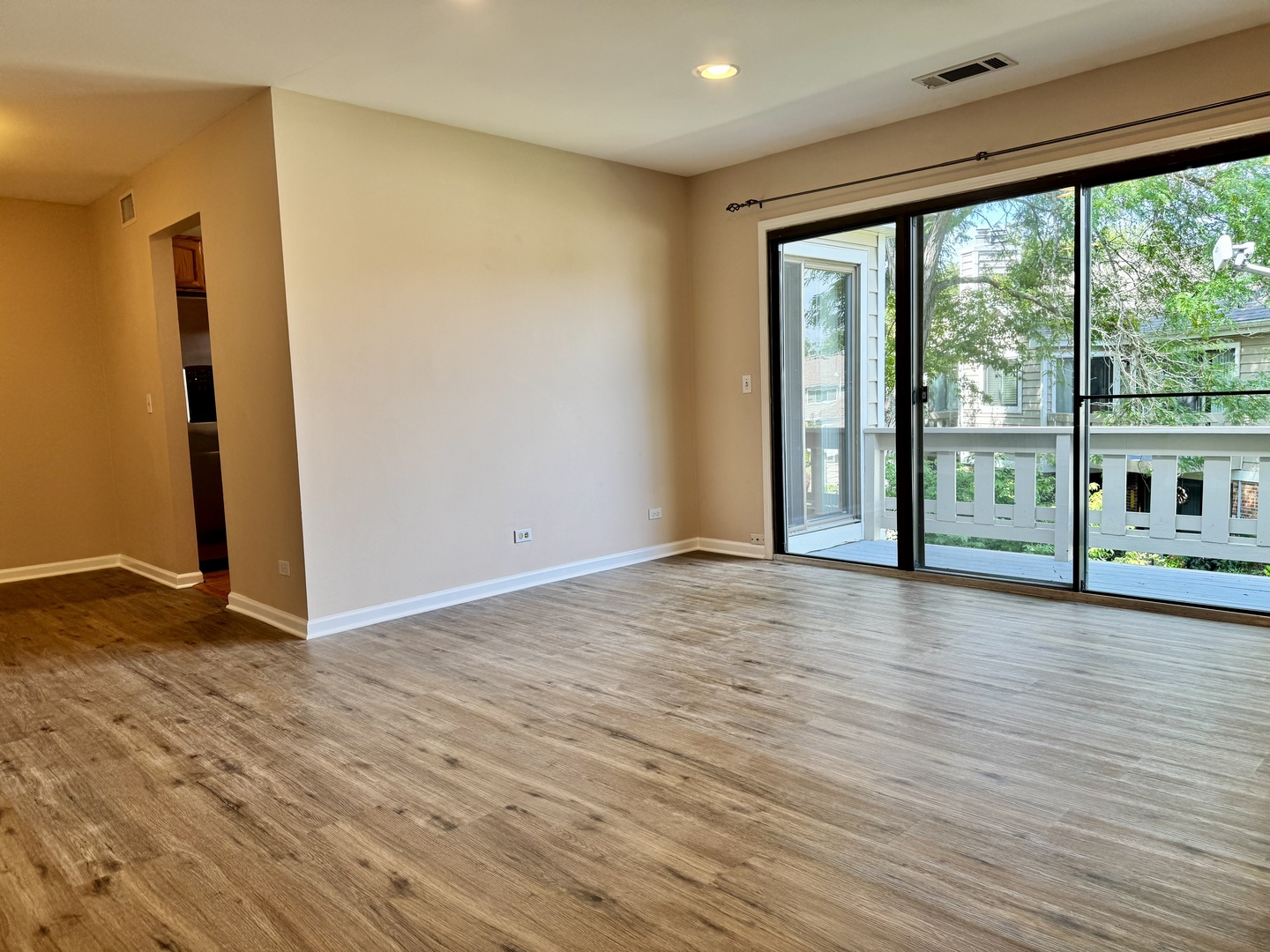300 Pembridge Lane #D2, Schaumburg, IL 60193