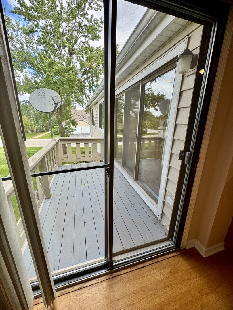 300 Pembridge Lane #D2, Schaumburg, IL 60193