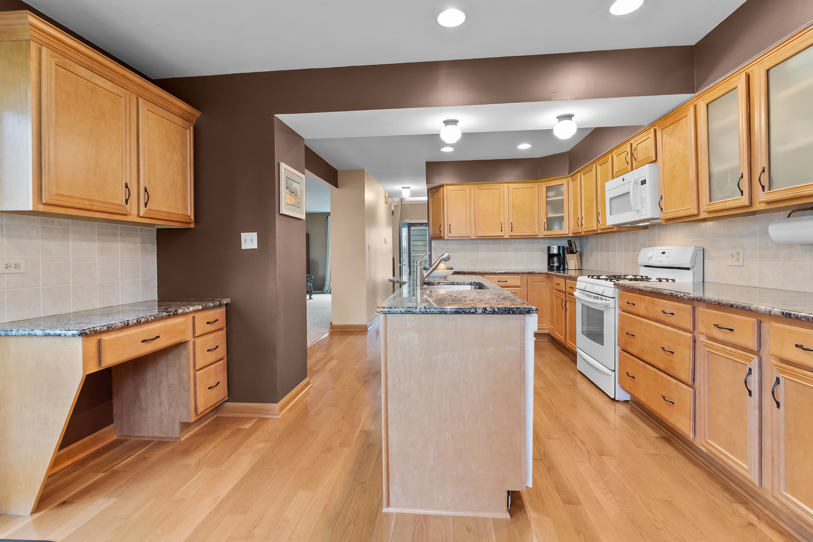 139 Windsor Drive #123, Vernon Hills, IL 60061