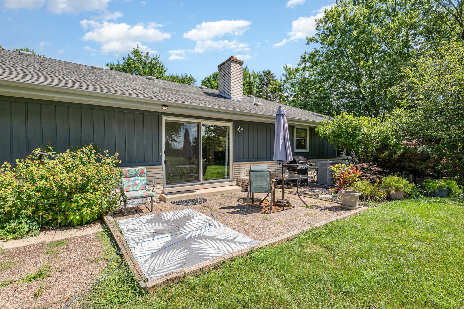 158 S Ela Road, Barrington, IL 60010
