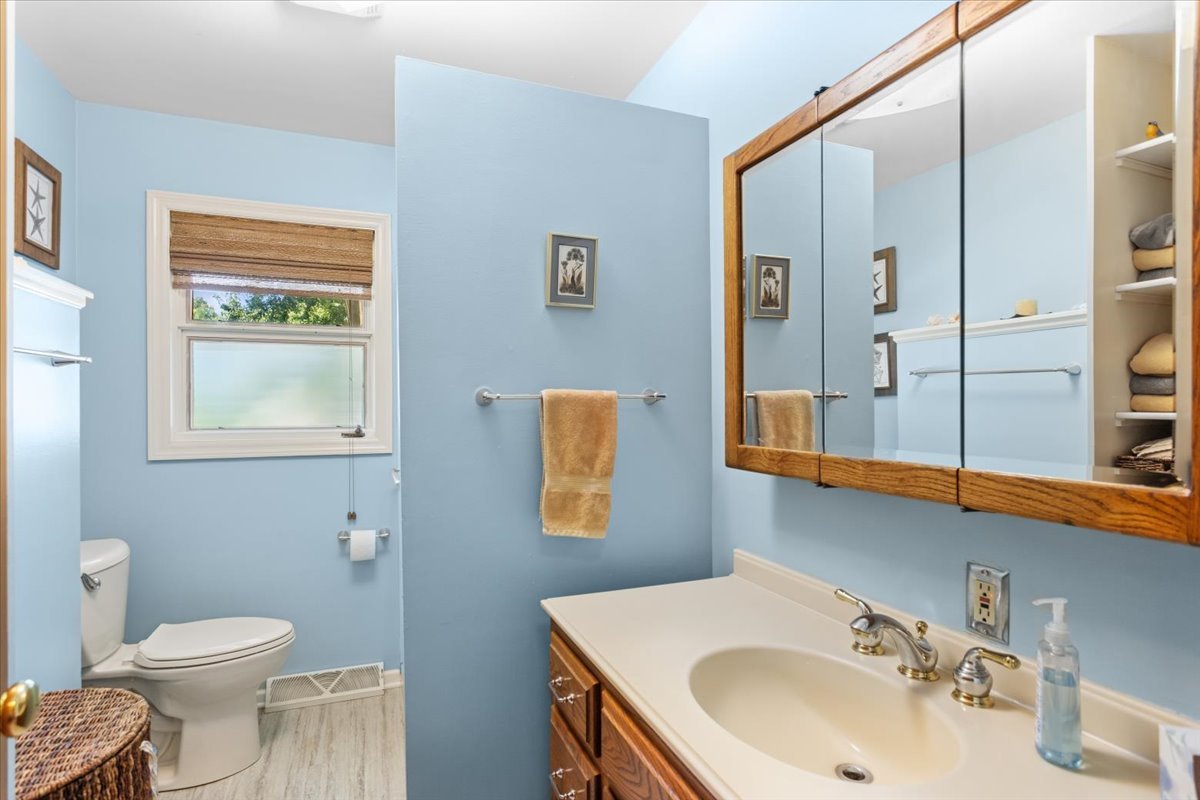 3918 Belle Aire Lane, Downers Grove, IL 60515