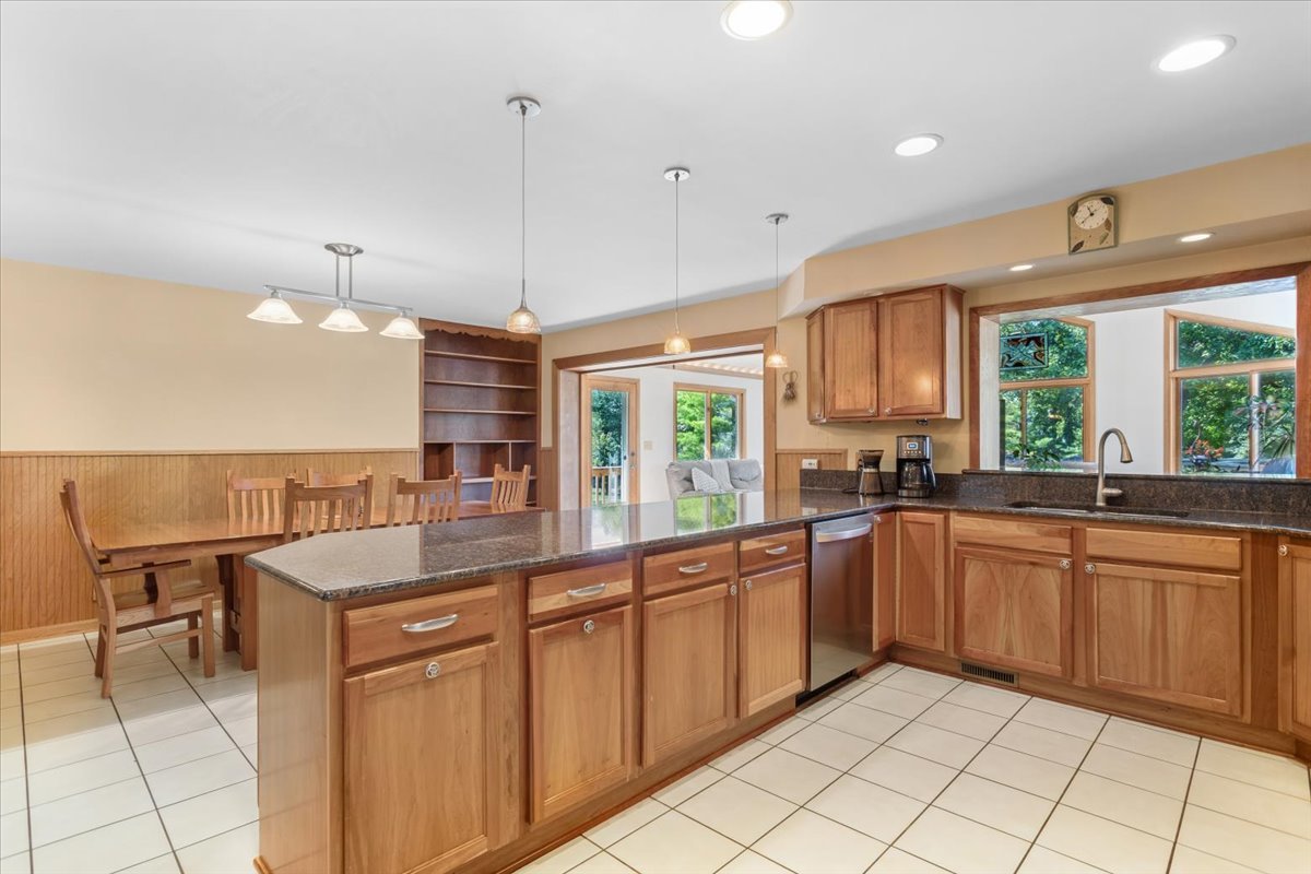 3918 Belle Aire Lane, Downers Grove, IL 60515