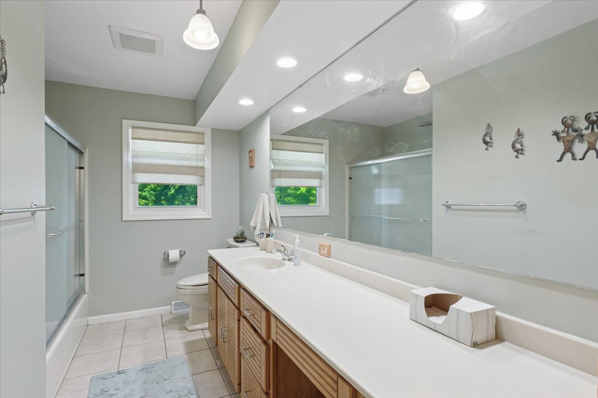 3918 Belle Aire Lane, Downers Grove, IL 60515
