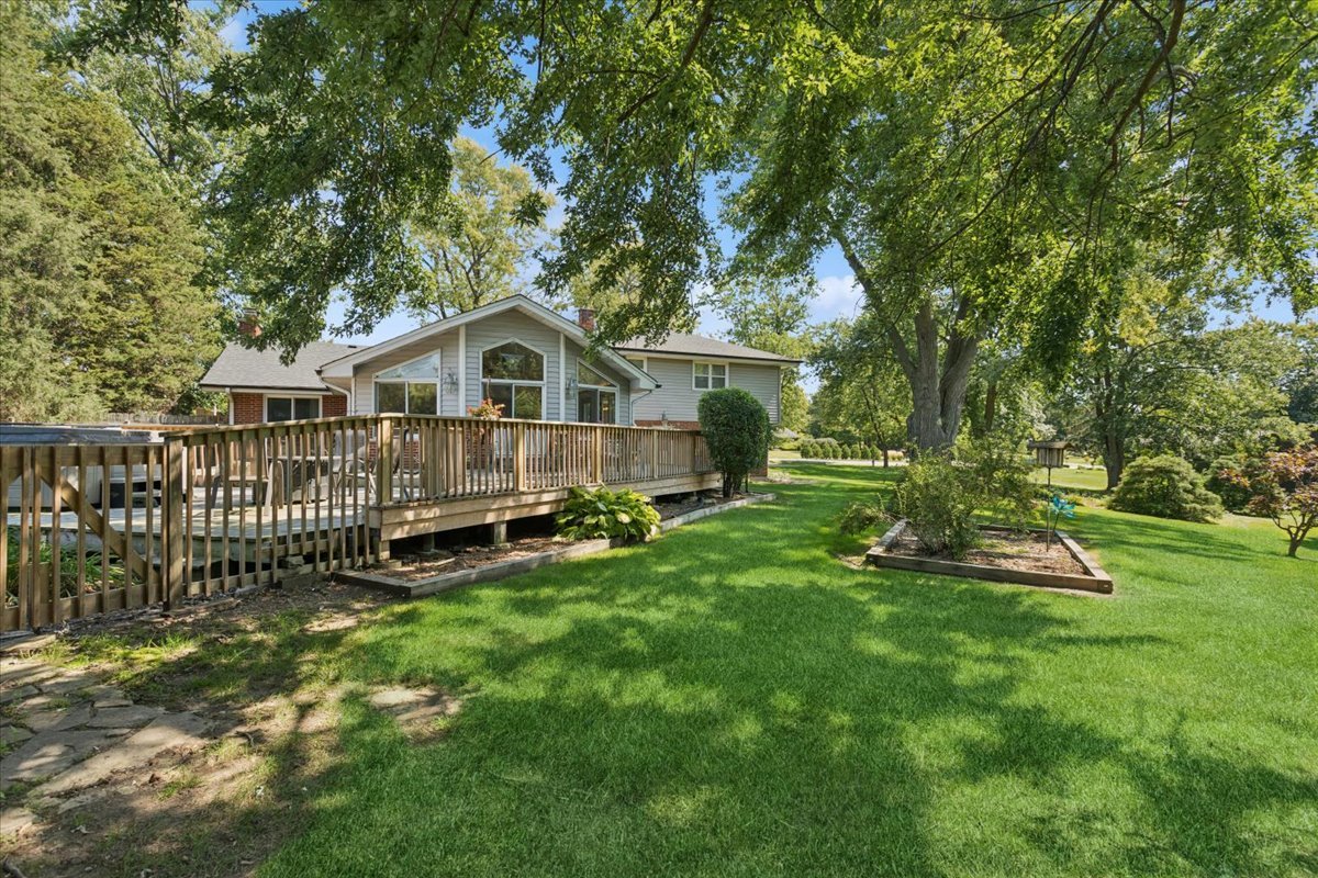3918 Belle Aire Lane, Downers Grove, IL 60515