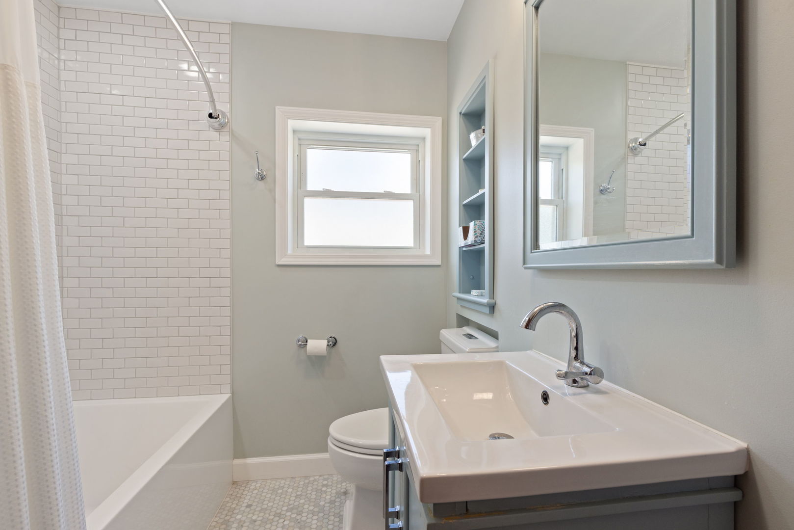 10240 S Whipple Street, Chicago, IL 60655
