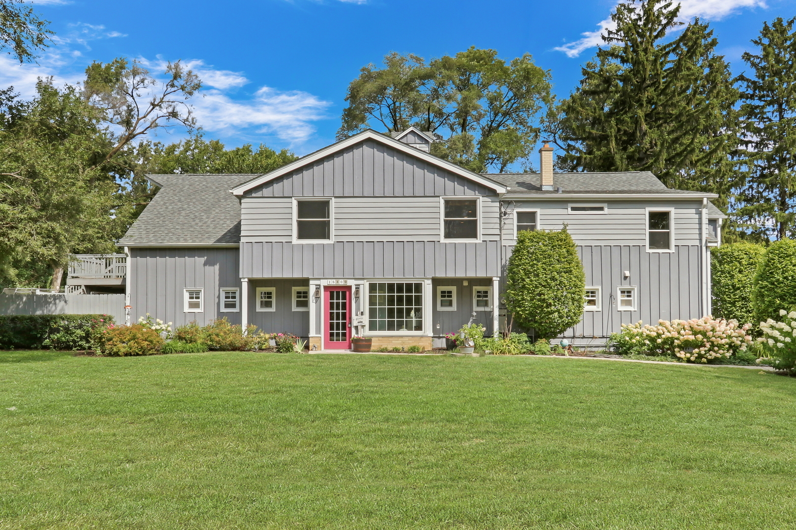 16400 W Kelly Road, Wadsworth, IL 60083