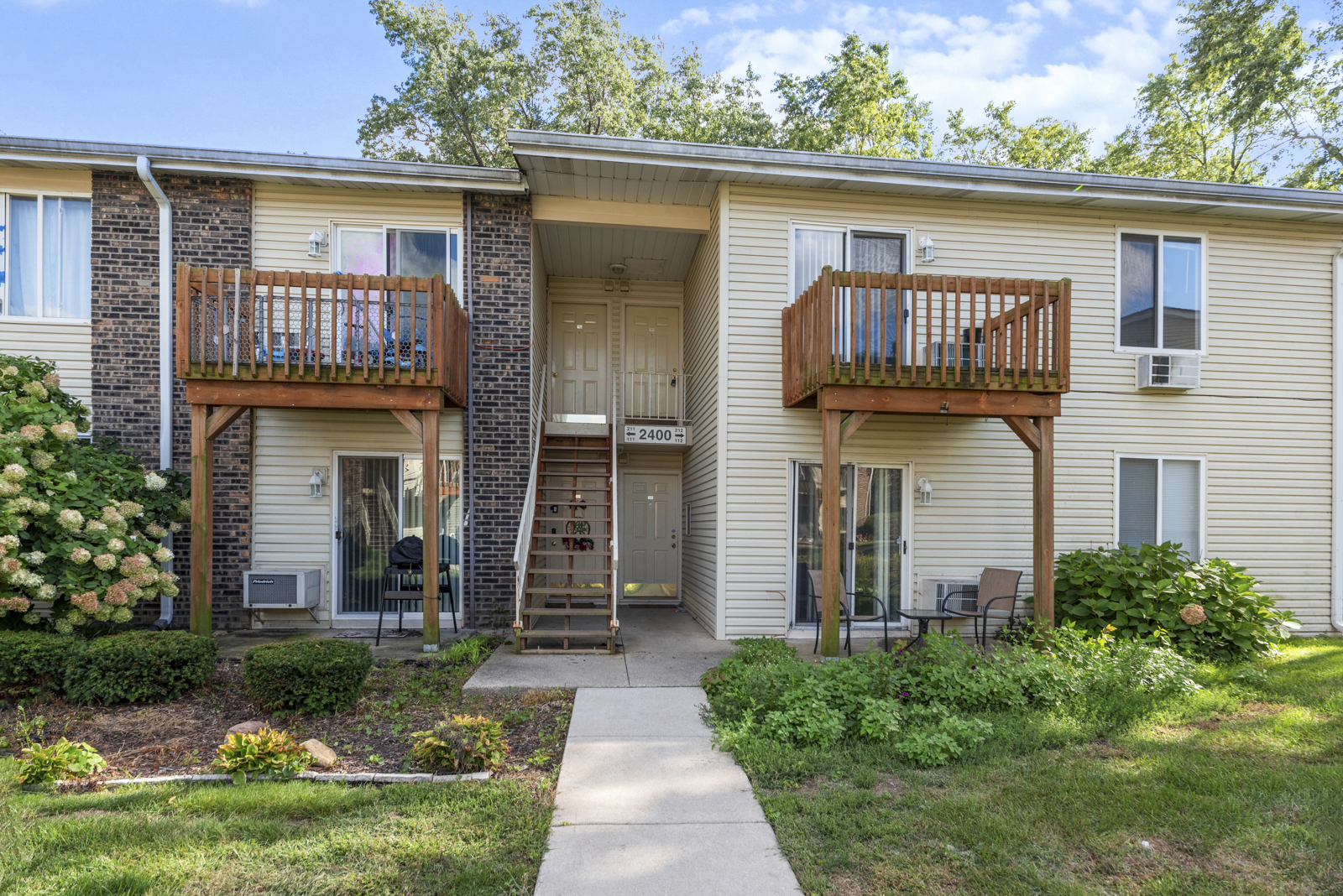 2400 Light Road #212, Oswego, IL 60543