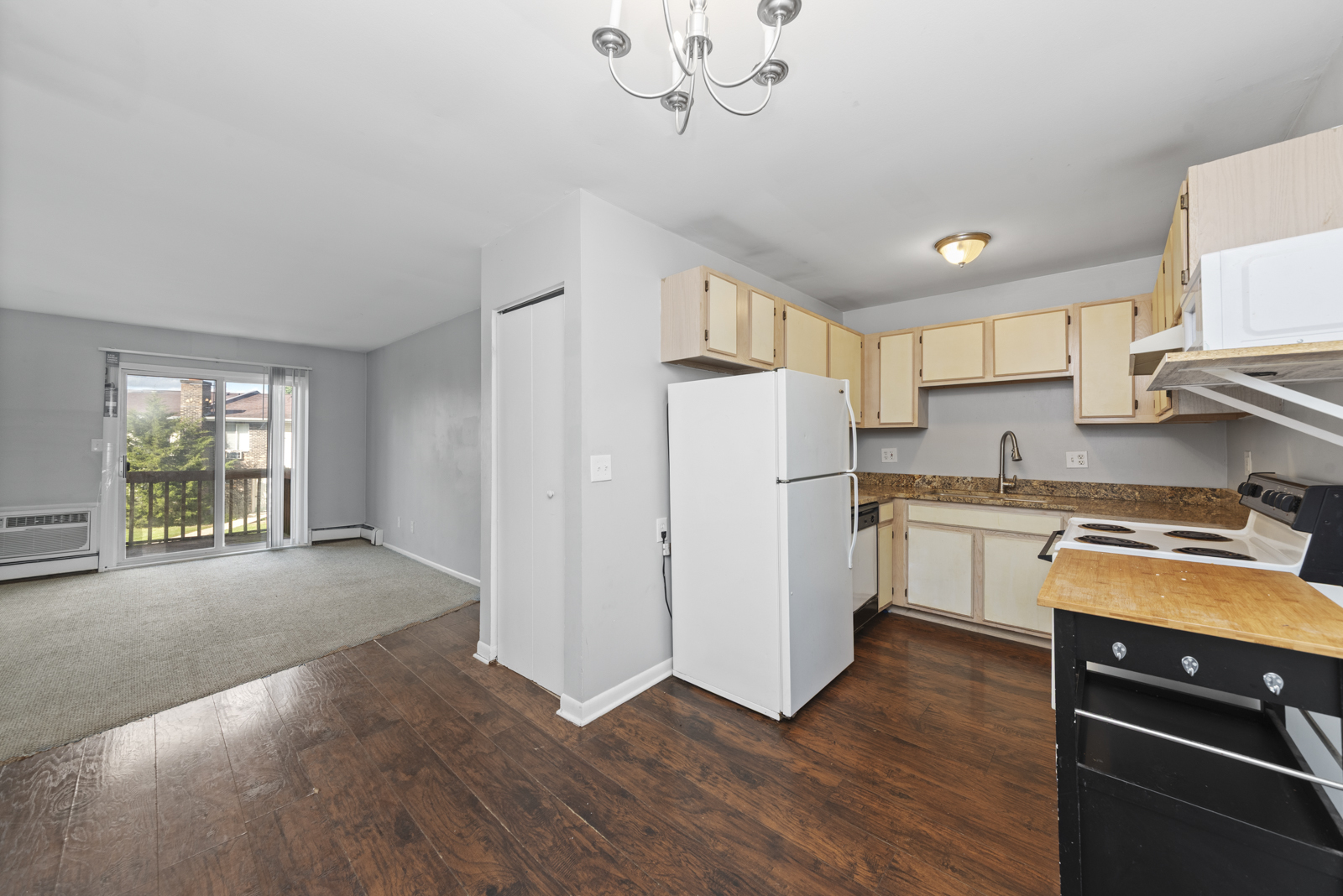 2400 Light Road #212, Oswego, IL 60543