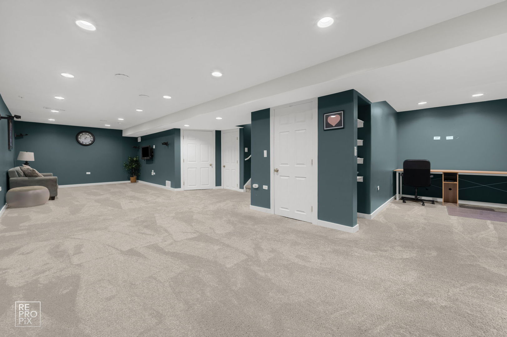 1354 S Abington Lane, Round Lake, IL 60073
