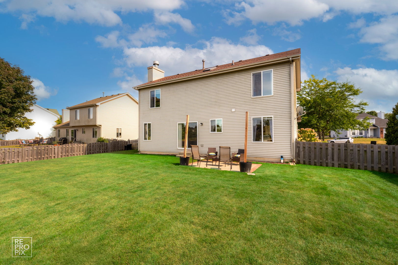 1354 S Abington Lane, Round Lake, IL 60073