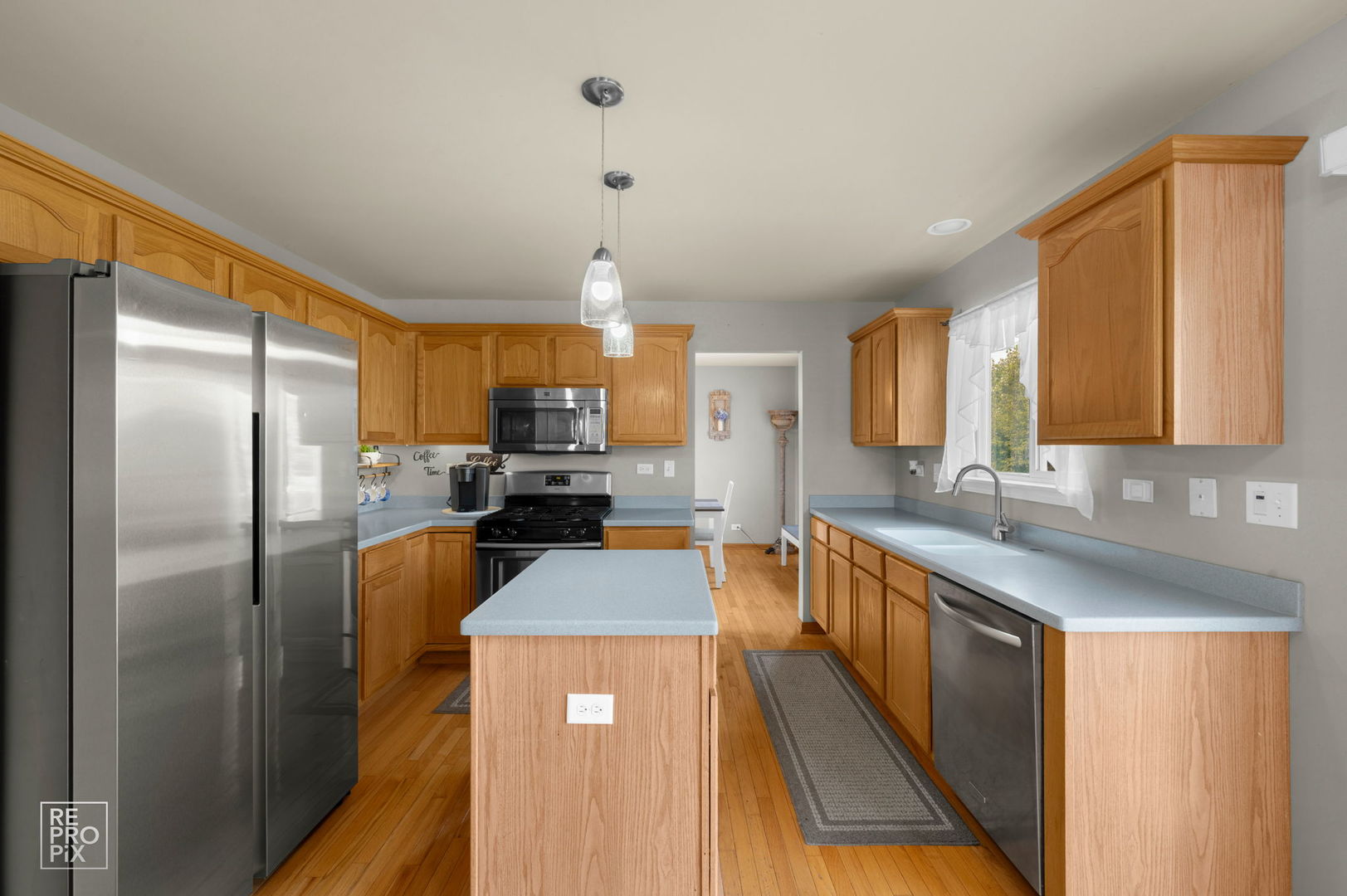1354 S Abington Lane, Round Lake, IL 60073