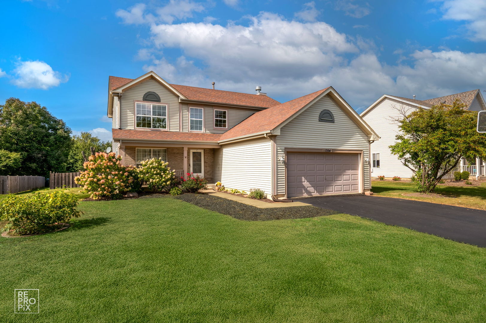 1354 S Abington Lane, Round Lake, IL 60073