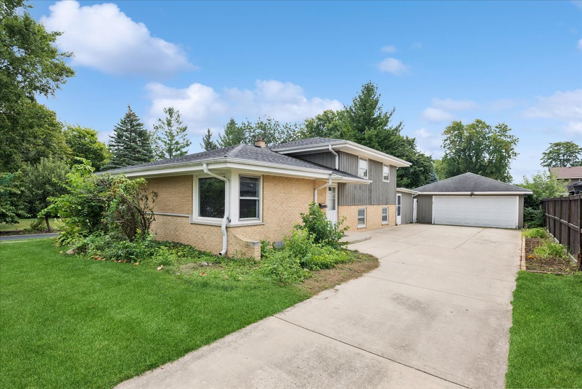 Lombard,  IL 60148