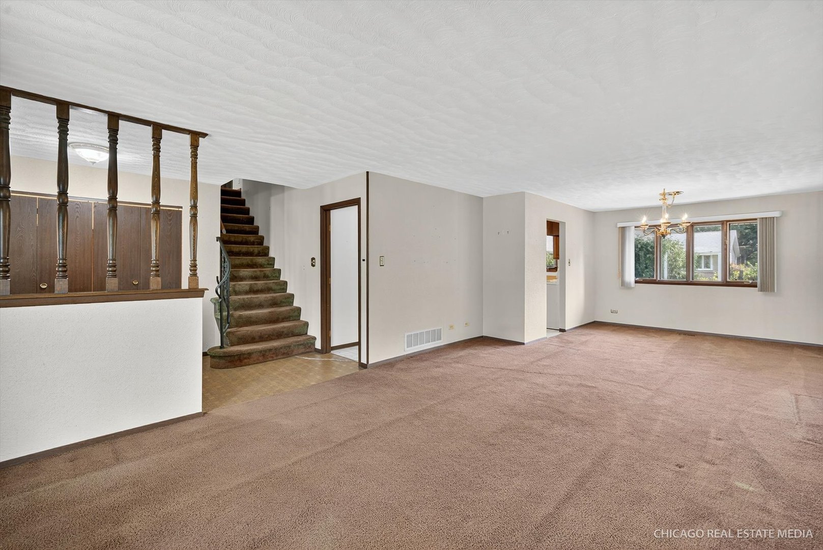 129 Caryville Lane, Schaumburg, IL 60193