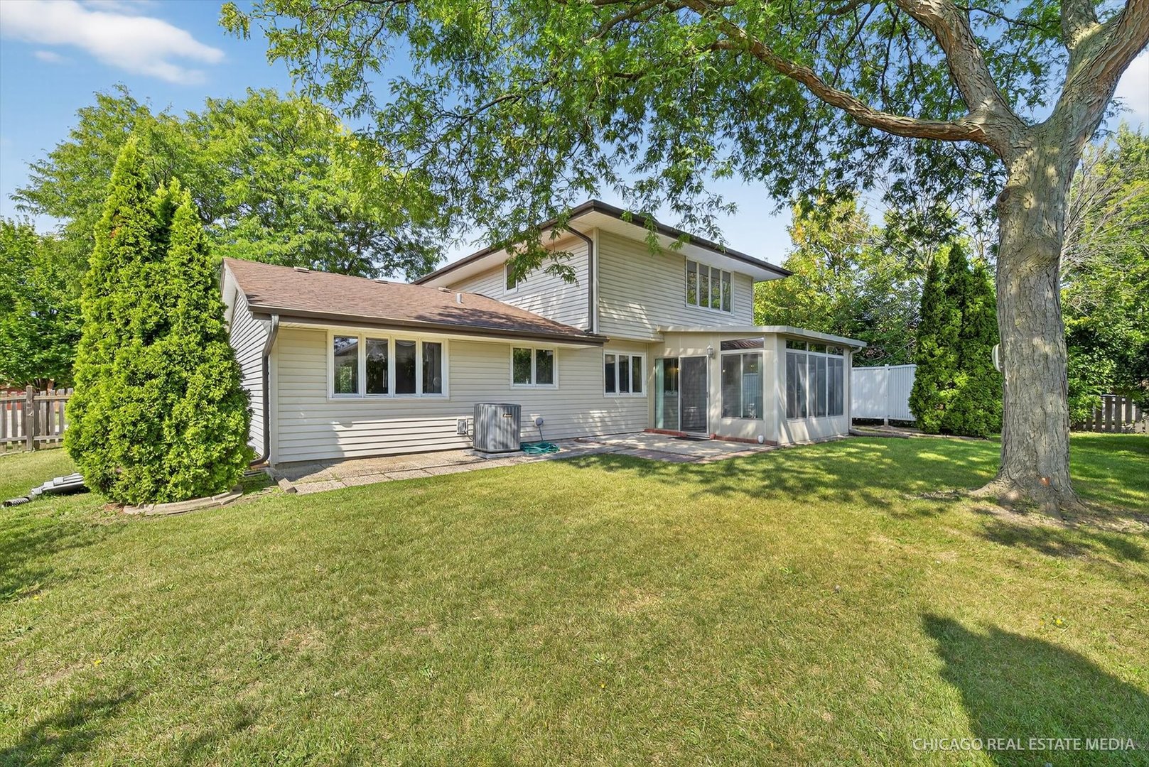 129 Caryville Lane, Schaumburg, IL 60193