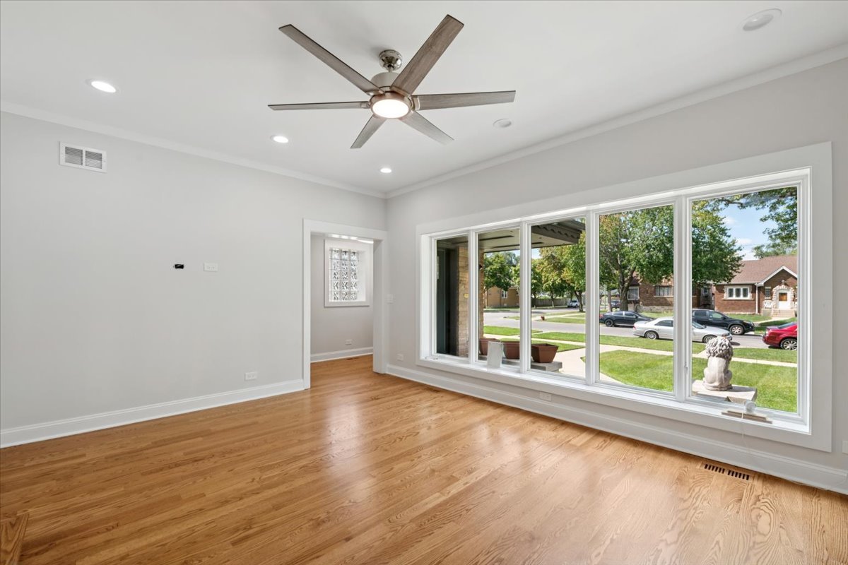1905 N Nordica Avenue, Chicago, IL 60707