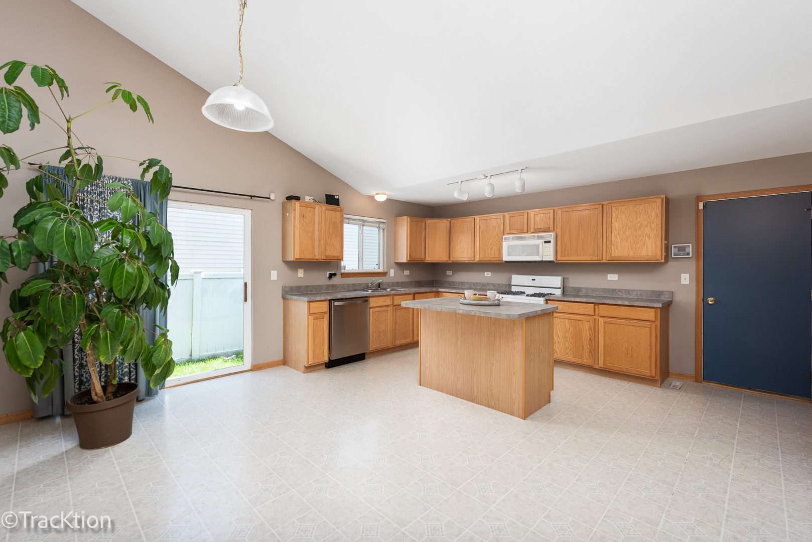 2703 Oak Ridge Lane, Joliet, IL 60435