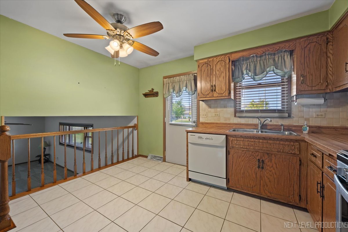 17418 Avon Lane, Tinley Park, IL 60487