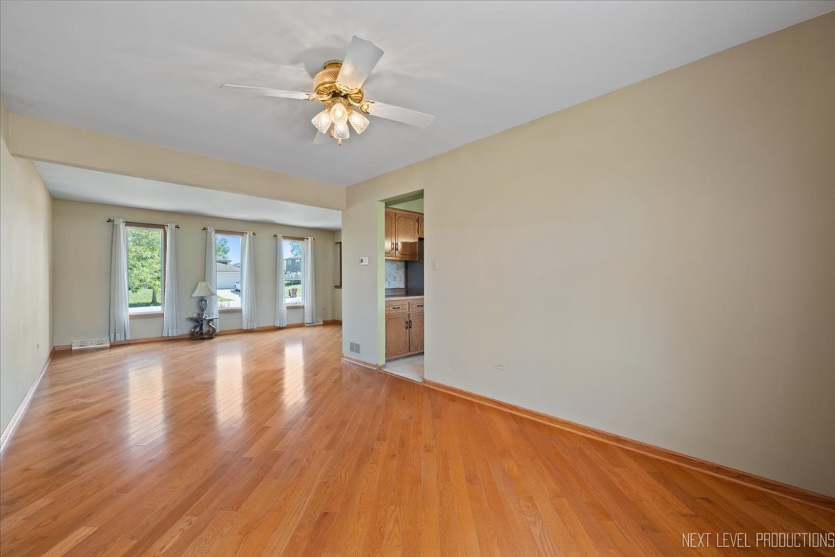 17418 Avon Lane, Tinley Park, IL 60487